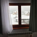 Oda ve Kahvaltı Dziubas Z Jacuzzi & Sauna 3*
