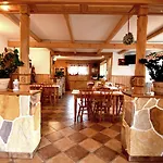 Dziubas Z Jacuzzi & Sauna Oda ve Kahvaltı