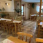 Dziubas Z Jacuzzi & Sauna Oda ve Kahvaltı Ciche Małe
