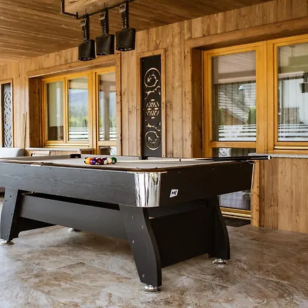 Dziubas Z Jacuzzi & Sauna Bed & Breakfast