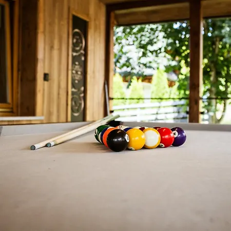 Dziubas Z Jacuzzi & Sauna Bed & Breakfast