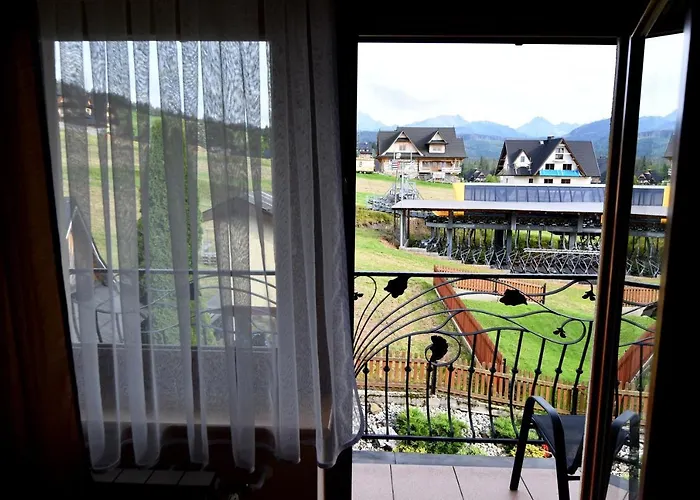 Nocleg ze śniadaniem Dziubas Z Jacuzzi&sauną Małe Ciche