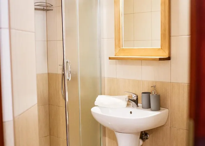 Nocleg ze śniadaniem Dziubas Z Jacuzzi&sauną Małe Ciche